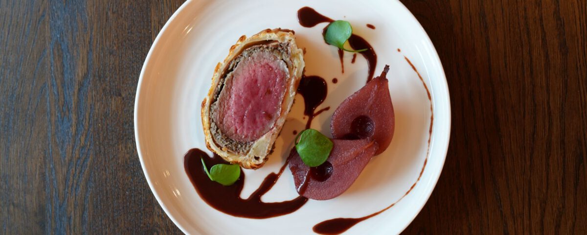 Met kerst thuis genieten? De beef wellington zit in het 5 gangen kerstmenu van Narline in Zuidwolde, Drenthe.